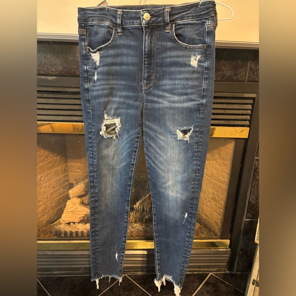 American Eagle Dark Wash Distressed Skinny Jeans size 6 short